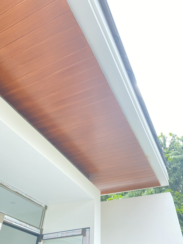 Thanh xi măng giả gỗ ốp trần ban công