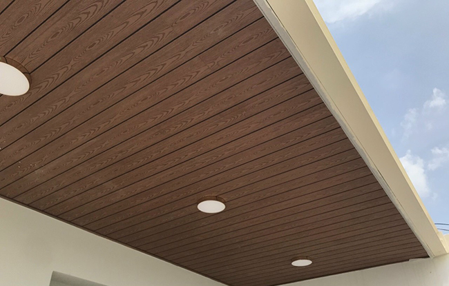 Vật liệu HD là địa chỉ uy tín tại TP. HCM cung cấp tấm xi măng giả gỗ lát ban công chất lượng, bền đẹp và giá cả hợp lý.