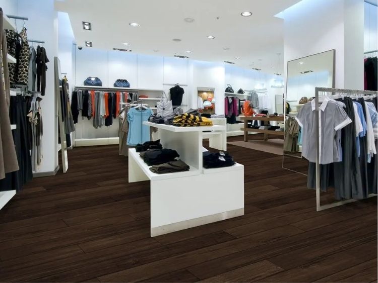 Trường hợp nên chọn sàn nhựa dán keo